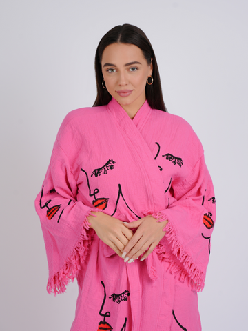 Modern Muse On PINK Kimono Robe